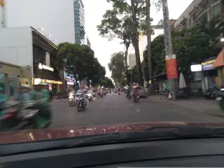 Nha Hang Thoang Viet