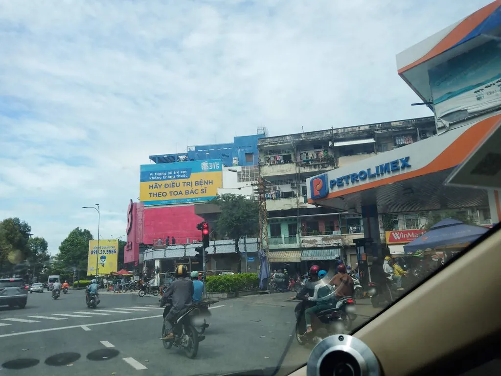 Mì Cari Cá Viên Nguyễn Trãi