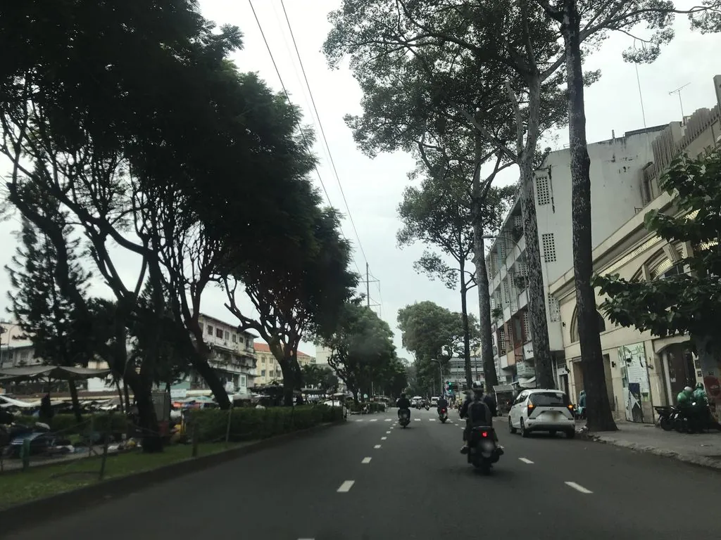 Giày dép nam thời trang TAMIS