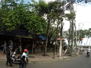 Yasaka coffee Sân vườn