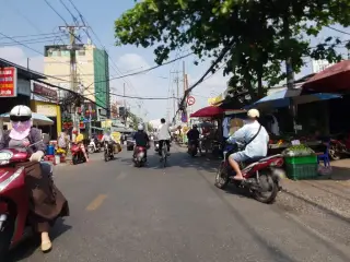 Trà sữa nọng Phan Anh