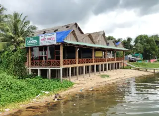Nhà hàng Biển Xanh