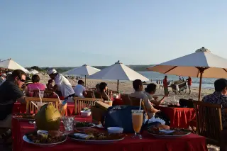Bali Sea Beach House — photo 1
