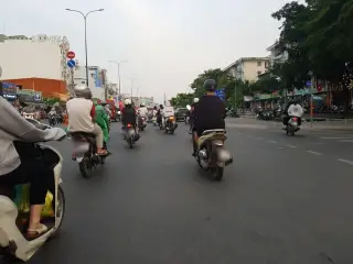 Ngu1EABu Nhiu00EAn Cafe - Du01B0u01A1ng Quu1EA3ng Hu00E0m