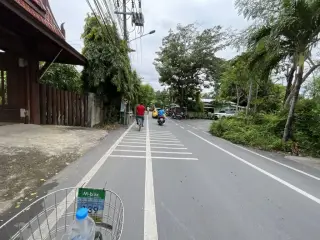 Ran Swn Ban Porng Xahar Tam Sang Kwyteiyw