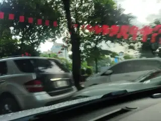 Thuê xe AMI