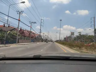 อู่พระปิ่น ออโต้ ซ่อมรถยนต์แพรกษา