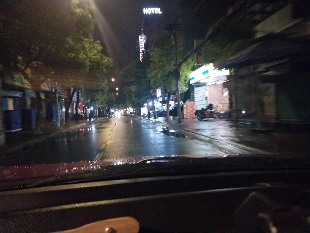 Ba Hí Sài Gòn - Vạn Kiếp