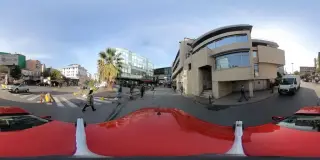 Macrocenter
