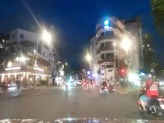 Cà Phê Yến Lan
