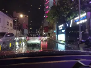 Vinfast OKXE Út Tịch