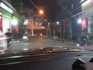 Trà sữa 2 Chi Em Nhà Tuyển