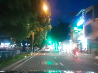 Nhà Hàng Lạnh Quán