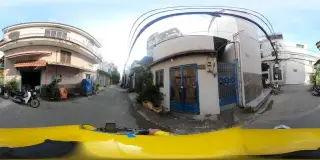 Trà sữa, bánh tráng, xiên que hùng lan