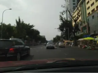 Lãnh sự quán hoa kì
