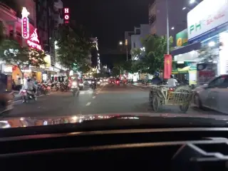 Hồng Trà Ngô Gia