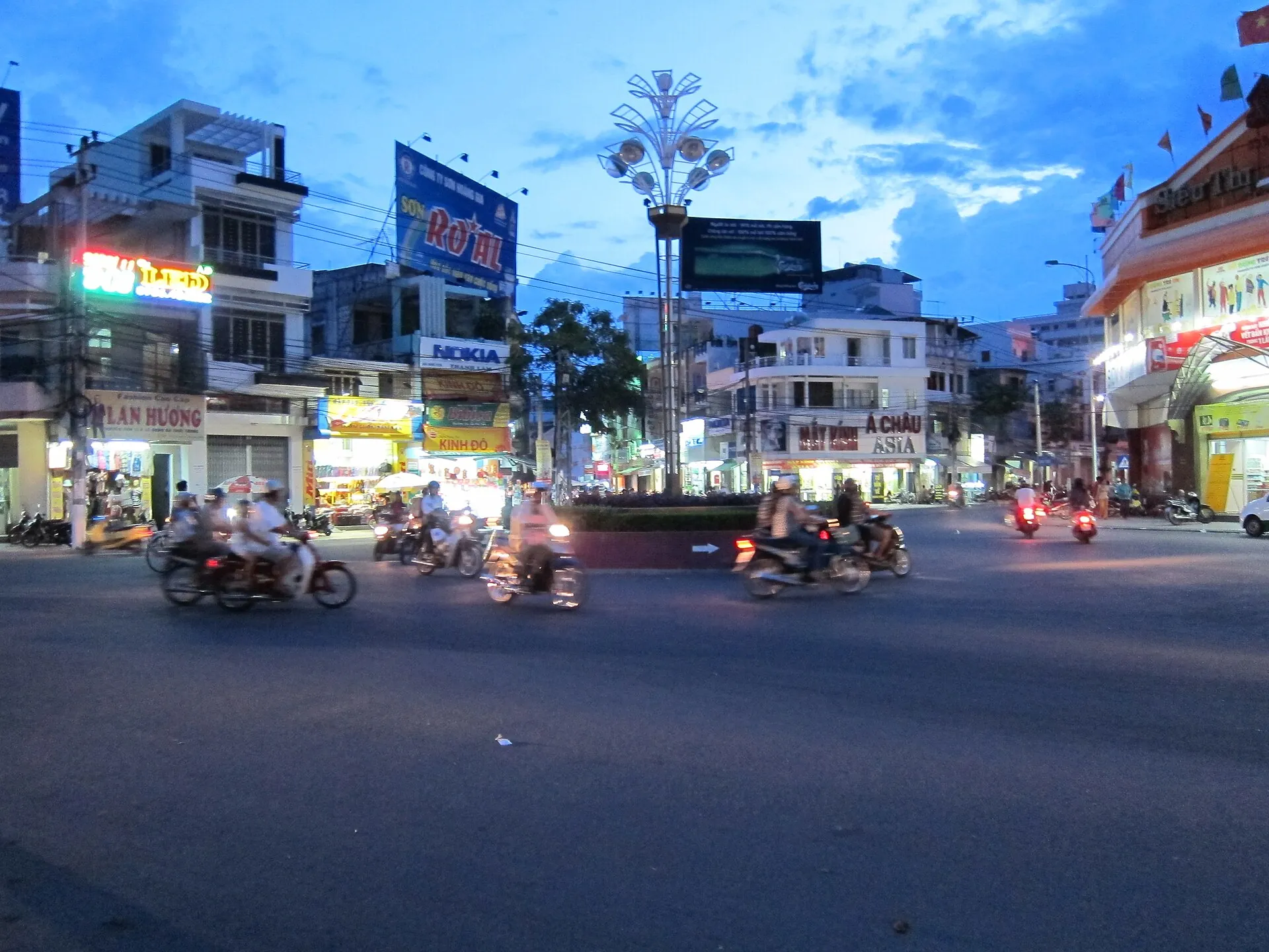Mi Store Nha Trang 11 Lý Thánh Tôn