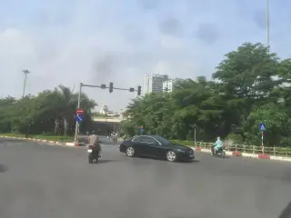 Thế Giới Di Động  số 15- 17 ngõ 626 Đường Bưởi