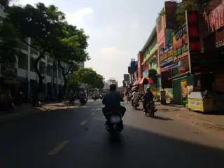 Trường THCS, THPT Hai Bà Trưng