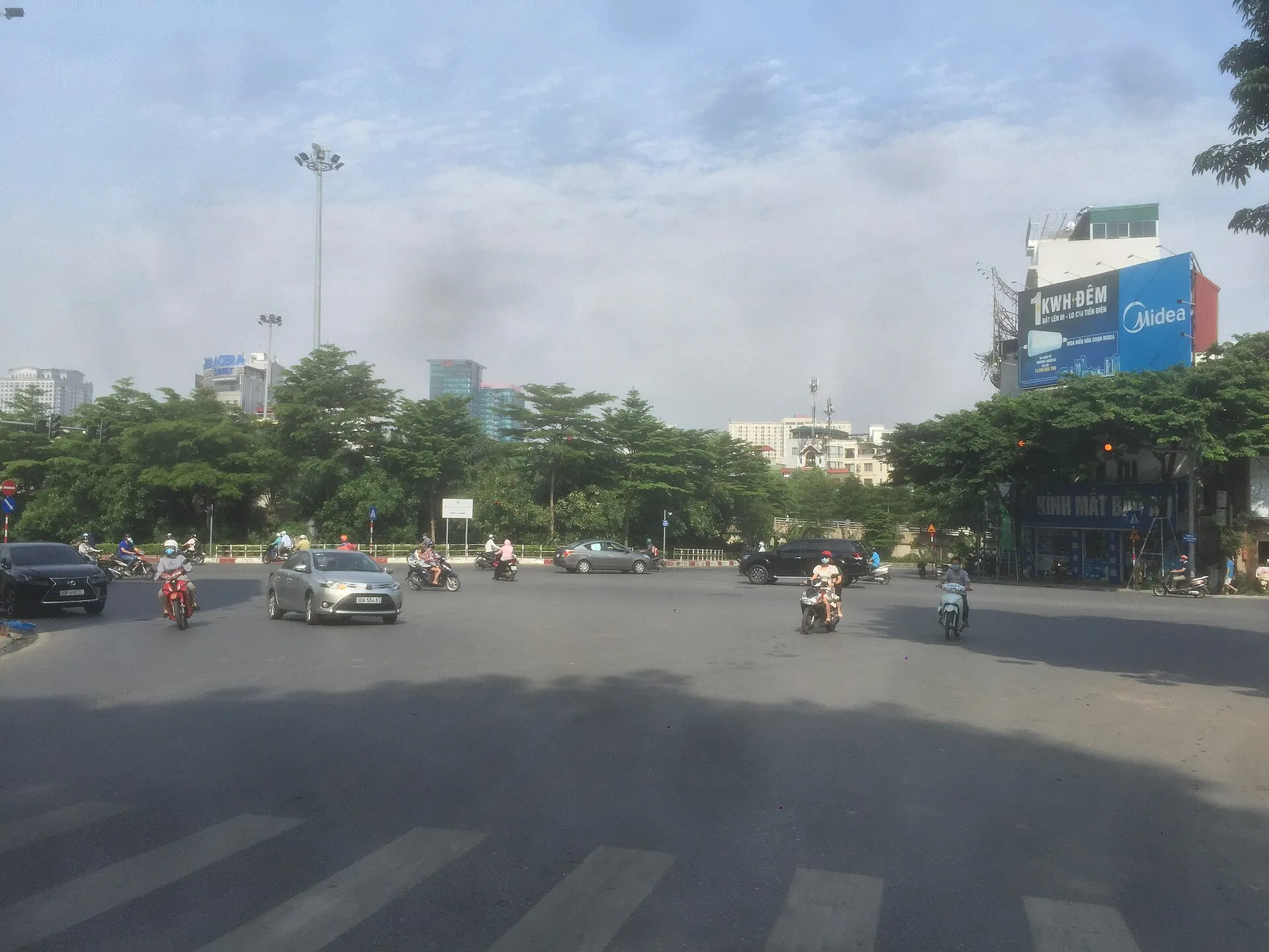 Cá Cảnh Sun Aqua - 708 Hoàng Hoa Thám