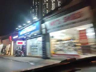 NHÀ MAY Kim Hương Huyền