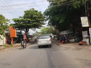 Trung Tâm Ngoại Ngữ Hoàng Việt