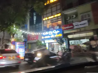 Thanh Camera