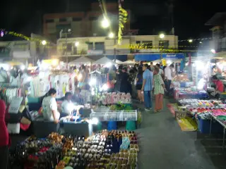 ถนนคนเดินกระบี่ Krabi Walking Street