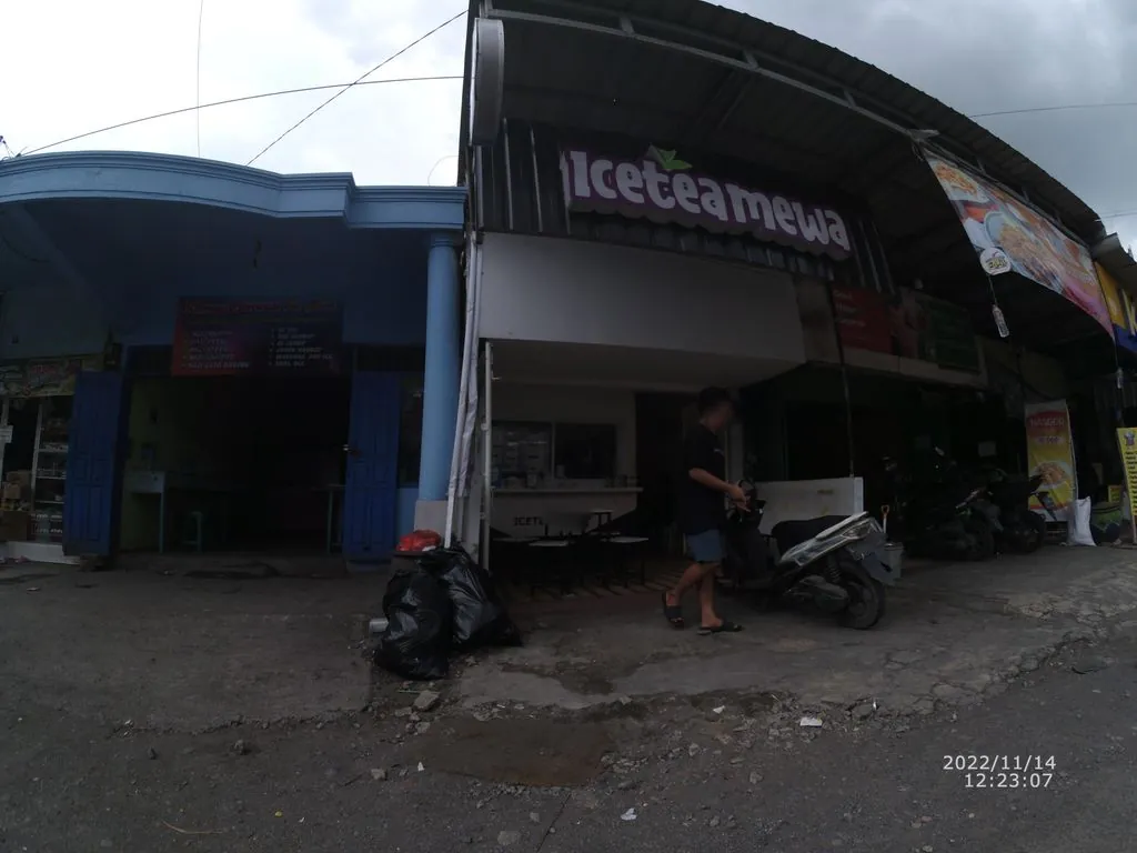 Bebek Ayam Goreng Rejeki