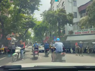 Nộm Bò Khô Long Vi Dung