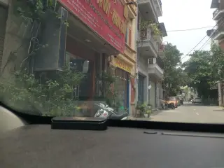 Thẩm mỹ thu hiền