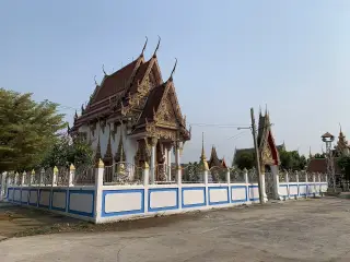 วัดวิเวกเวกวายุพัด พระอารามหลวงชั้นตรี