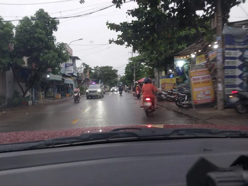 Xưởng Khô Gà MonBii