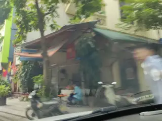 Hien Chi Vietnamese