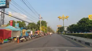 Th.Thhar Khaw Keriyb Pak Hmx Sakhu Kaycnburi "Ba Nth.Thhar Khnm Thiy"