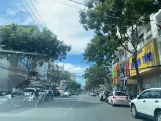 Tiệm Bánh Cô Liên