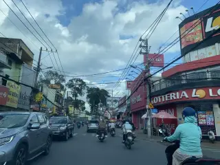 Pizza Hut Võ Văn Ngân