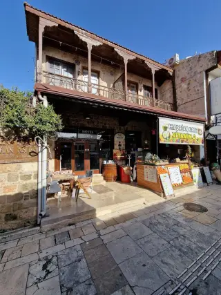 Hare Restaurant