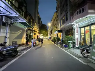 Tram Quan Restaurant