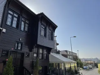 Sulukule Sanat Akademisi