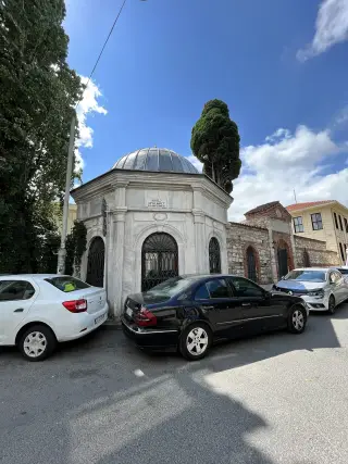 Şeyh Ahmet Buhara Türbesi