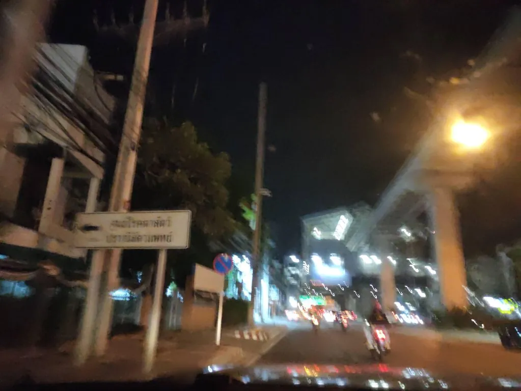 Laoyuan Charn Chaengwattana