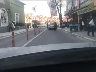 Özbek Dondurma Ve Meşhur İzmir Lokmasi