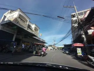 Siw Fa Kra Sa Ro Raks'̒ Bang Ser Chlburi