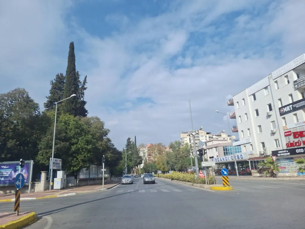 Çağdaş Holding Samsung Digital Plaza