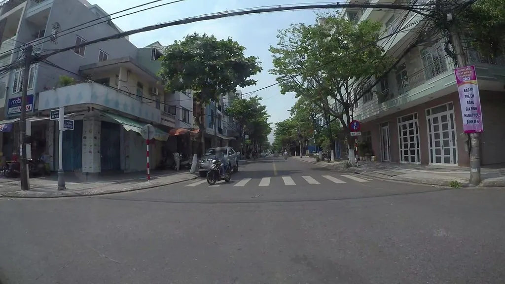 Nướng Tự Chọn Tứ Hải - 50 Lê Lợi