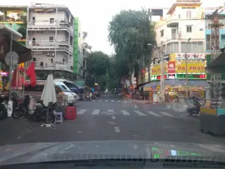 Bánh mì Lâm Phát