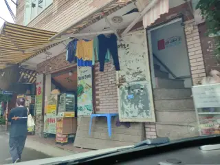 Cho thuê áo cử nhân giá rẻ tại Hà Nội