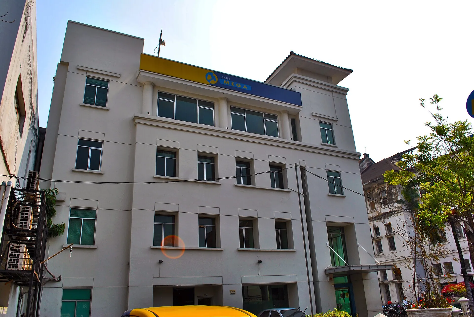Bank Mega Credit Card Office