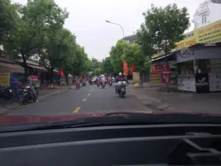 Tài Xế Lơ Xe